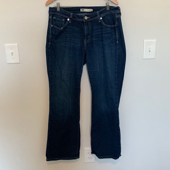 Signature by Levi Strauss Denim - Curvy boot cut Levi jeans